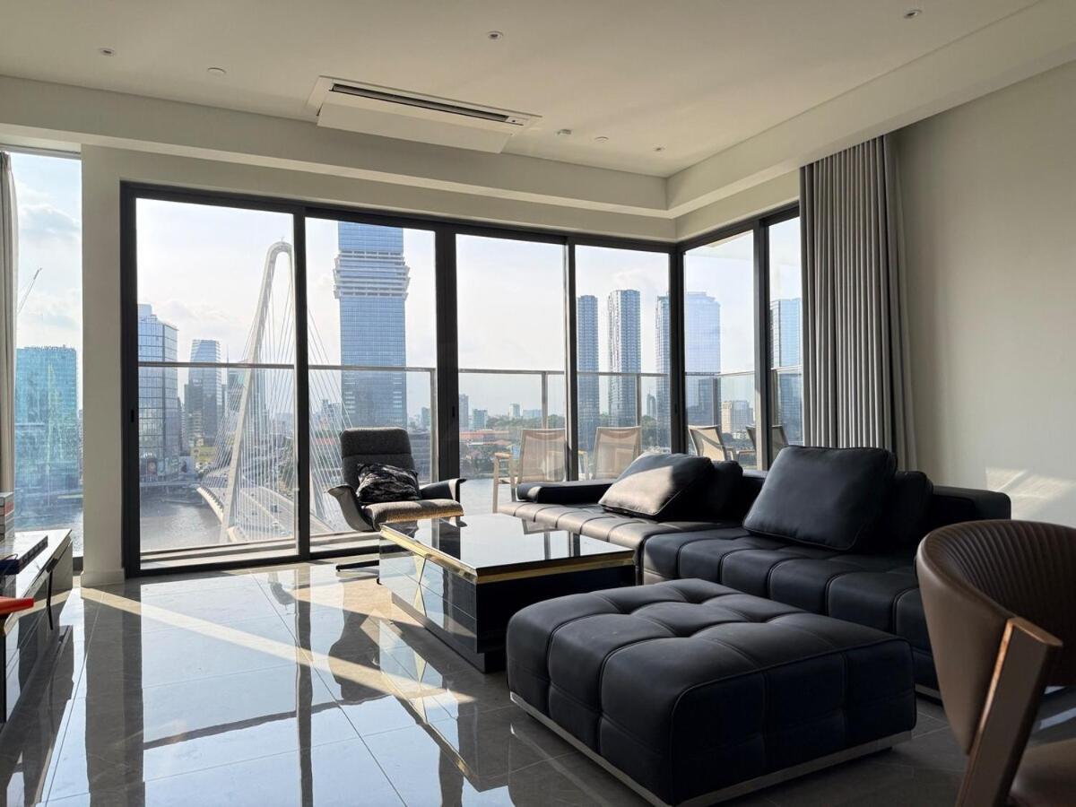 6 Star Skyvilla 4br 180m2 Riverfront D1 Panoramic * Hô Chi Minh-Ville