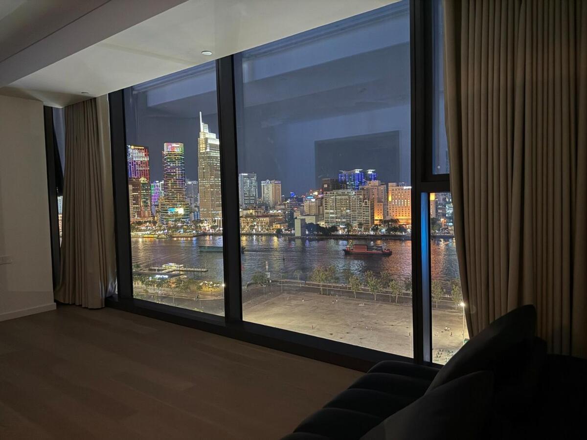 6 Star Skyvilla 4br 180m2 Riverfront D1 Panoramic Appartement