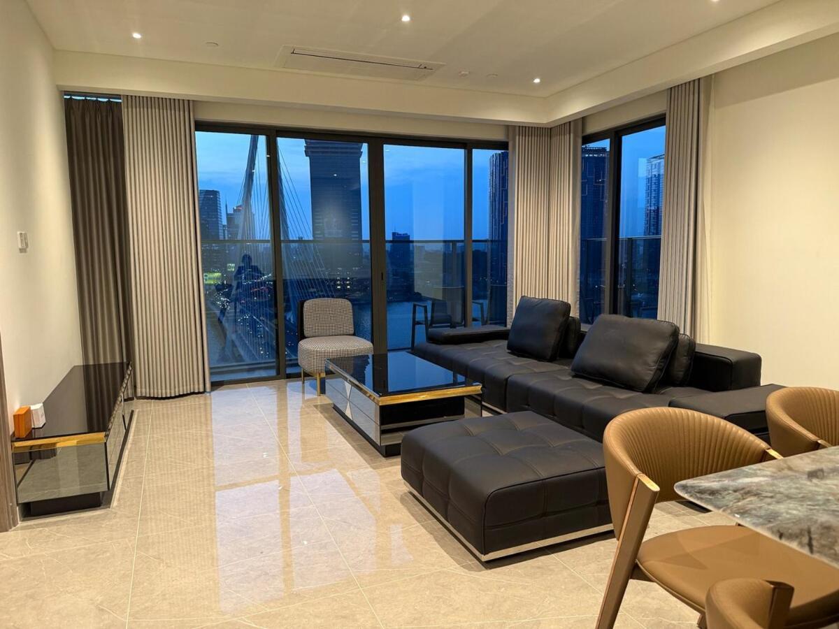 6 Star Skyvilla 4br 180m2 Riverfront D1 Panoramic