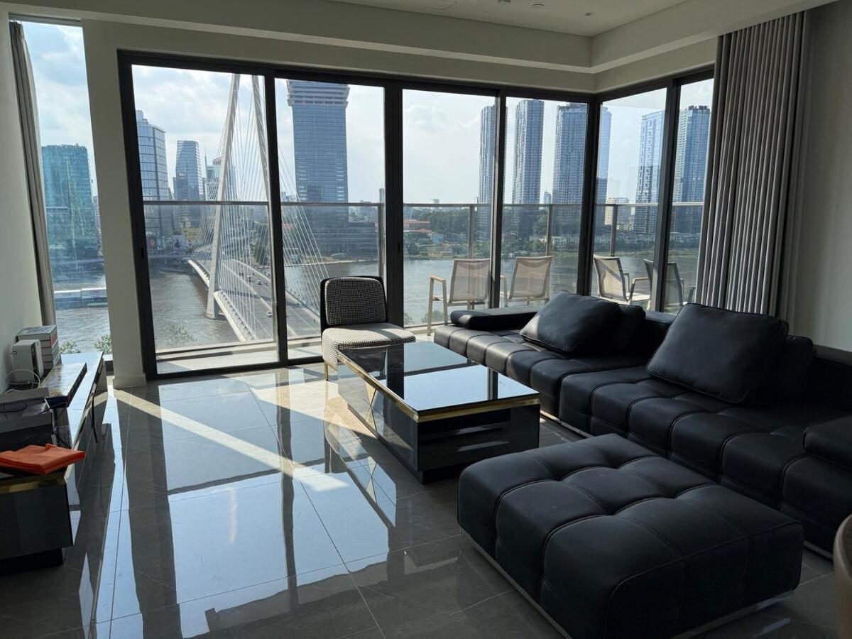 6 Star Skyvilla 4br 180m2 Riverfront D1 Panoramic Appartement *