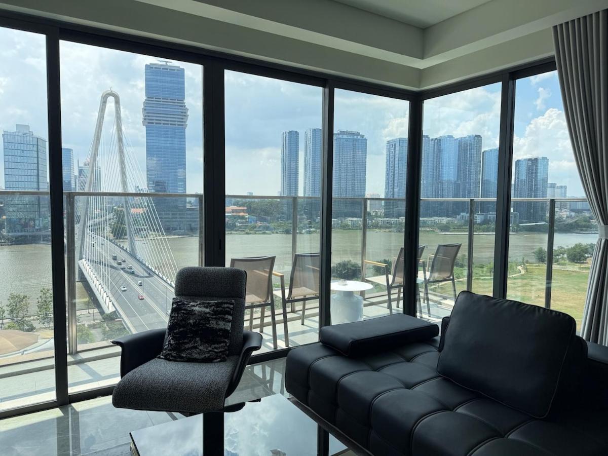 Appartement 6 Star Skyvilla 4br 180m2 Riverfront D1 Panoramic *